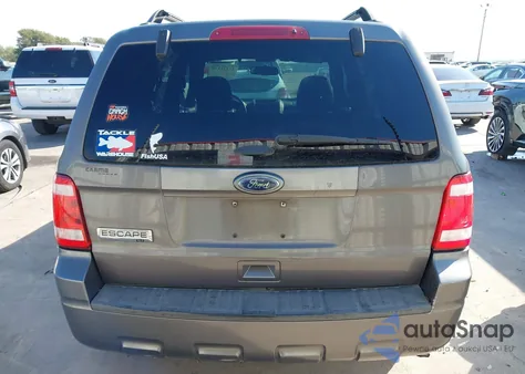2011 Ford Escape Xlt z USA, uszkodzony, nr VIN 1FMCU9D72BKB91999